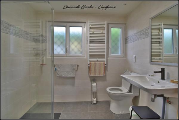 ANDERNOS LES BAINS - Maison 5 pièces avec garage sur terrain de 617 m²