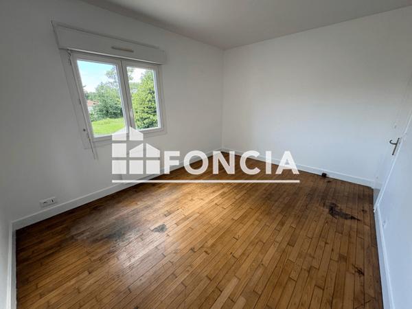 Location Appartement 4 pièces 76.4 m² - REZ DE CHAUSSE Royan 17200