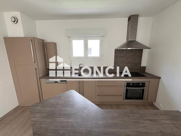 Location Appartement 4 pièces 76.4 m² - REZ DE CHAUSSE Royan 17200