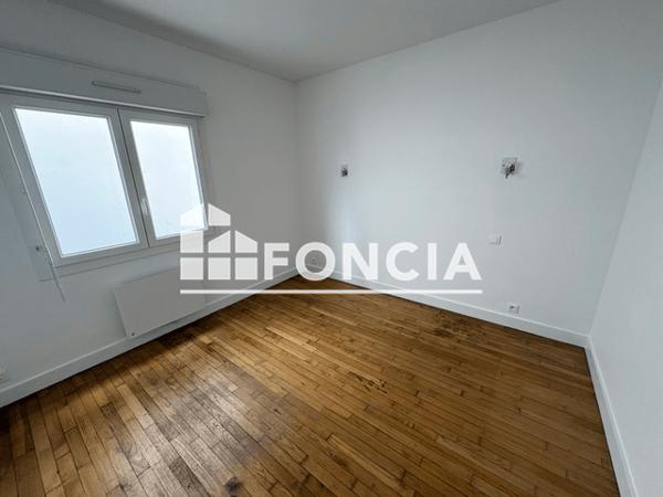 Location Appartement 4 pièces 76.4 m² - REZ DE CHAUSSE Royan 17200