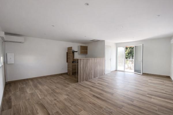 Local Commercial 6 pièces - 179 m²