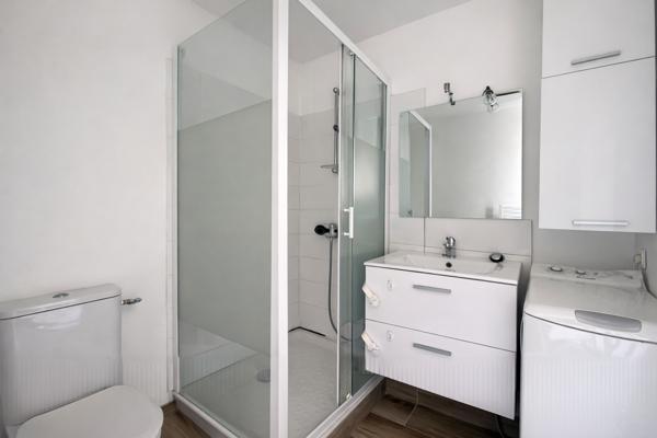 Local Commercial 6 pièces - 179 m²