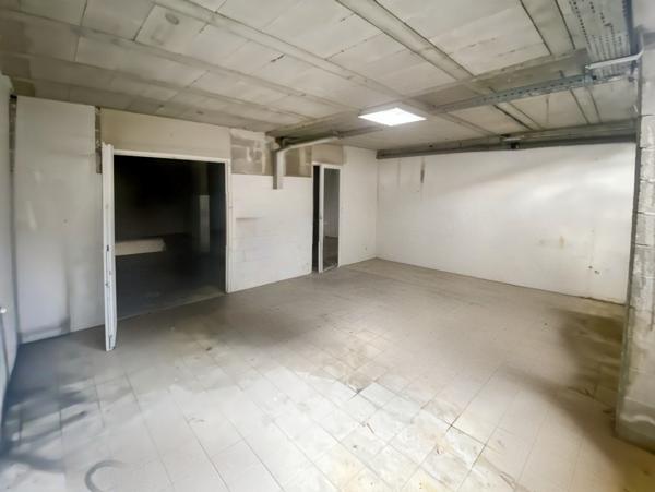 Local Commercial 6 pièces - 179 m²