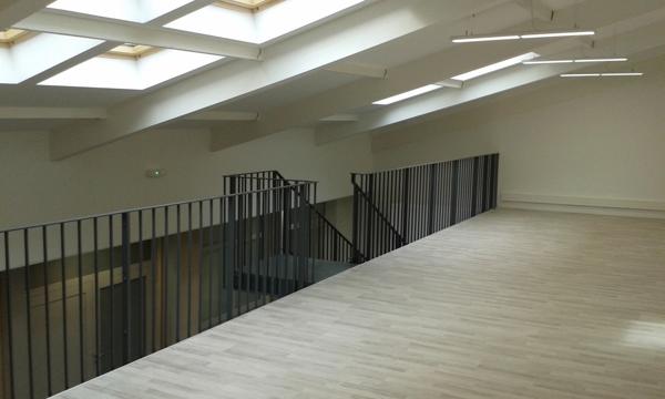 bureaux à louer LYON 3EME (69) atypiques bureaux à louer de 245m2 + sous sol accès direct de 117m2, métro Guichard