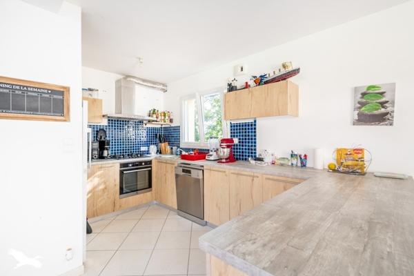 Maison à vendre |  Lampaul-Guimiliau |  7 pièces | 136 m²