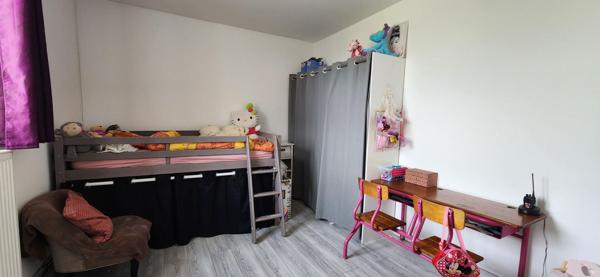 VOUILLE - MAISON - 3 CHAMBRES - JARDIN - CAVE