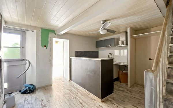 Maison à vendre    4 pièces •  Connerré