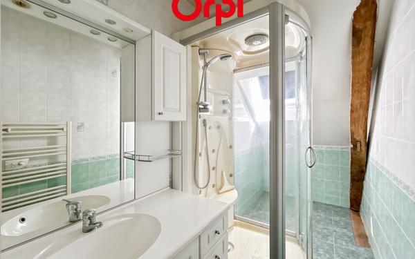 Maison à vendre    4 pièces •  Connerré