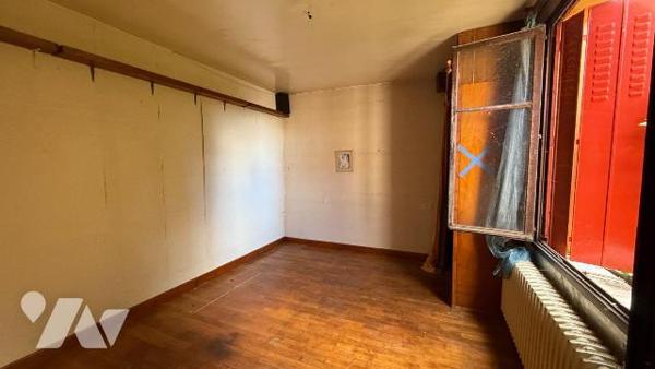 A vendre - Châlons-en-Champagne, rive gauche - Maison T6 de 145 m² à rénover

Sur le secteur ...