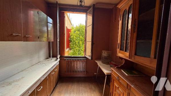 A vendre - Châlons-en-Champagne, rive gauche - Maison T6 de 145 m² à rénover

Sur le secteur ...