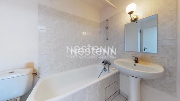 A louer à LONGJUMEAU, T3 en duplex avec balcon et place de parking en sous-sol