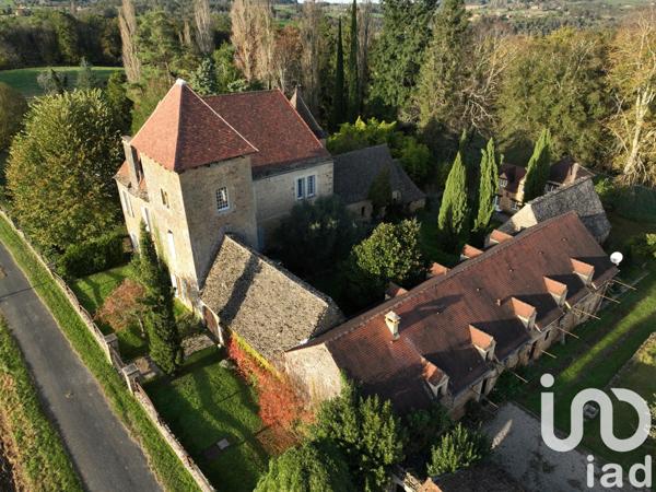 Maison 12 pièces de 500 m² à Sarlat-la-Canéda (24200)