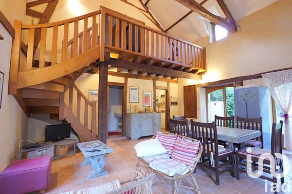 Maison 12 pièces de 500 m² à Sarlat-la-Canéda (24200)