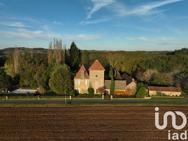 Maison 12 pièces de 500 m² à Sarlat-la-Canéda (24200)