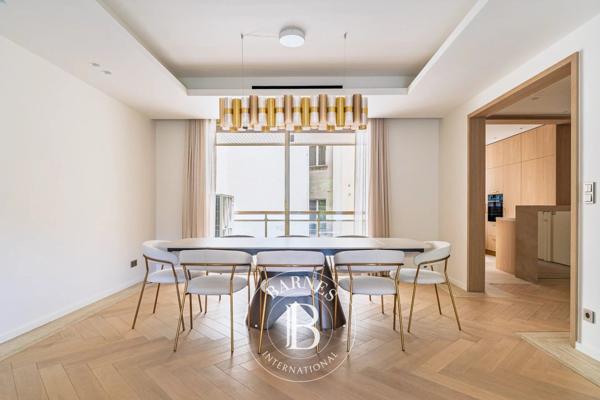 Paris 16ème, Appartement 3 Chambres -  130 m² à vendre