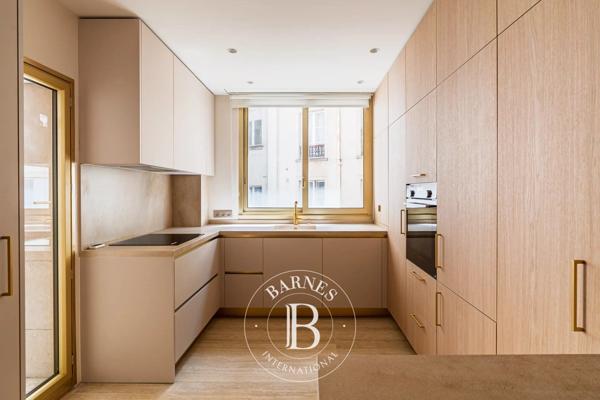 Paris 16ème, Appartement 3 Chambres -  130 m² à vendre