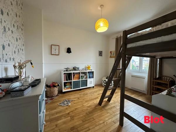 Maison 6 pièce(s)