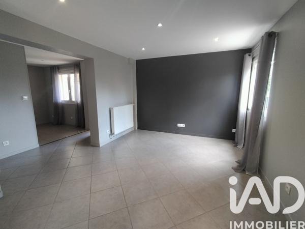 Maison à vendre 12 pièces 251 m² Chassieu