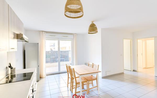 Appartement à vendre    3 pièces • 57,76 m2 Marseille 10