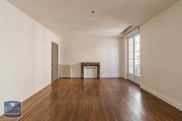 Appartement à louer 2 pièces 70.79m² Saint-Brieuc (22000)