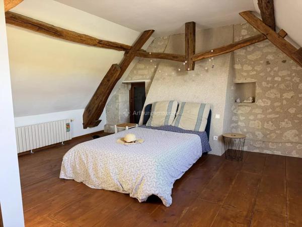 Vente                                                      Maison
                        
                     6 pièces                      250 m2                     à Mayet