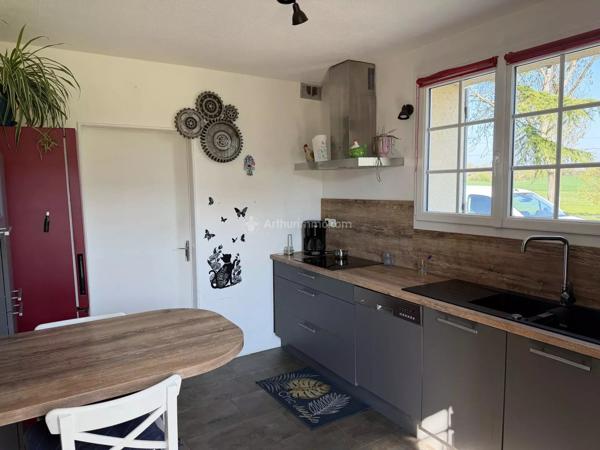 Vente                                                      Maison
                        
                     6 pièces                      250 m2                     à Mayet