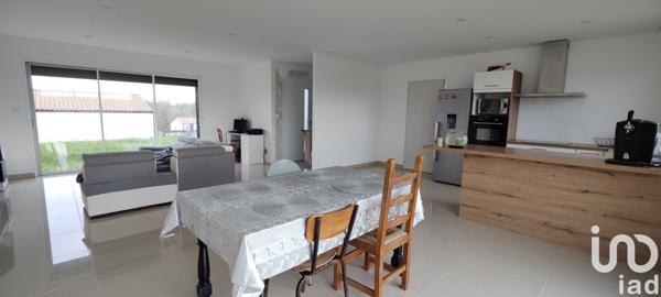 Maison à vendre 5 pièces 97 m² Saint-Maxire