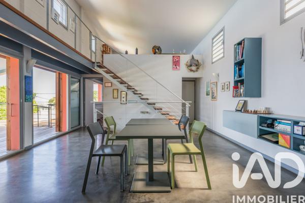 Maison à vendre 10 pièces 260 m² Saint-Leu