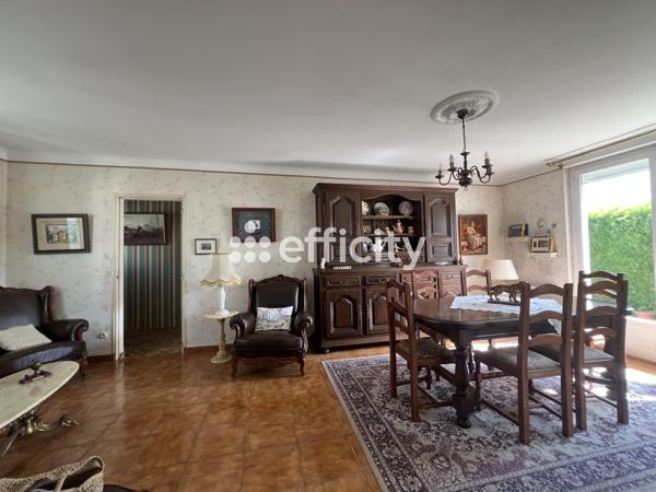 Maison
         5 pièces
        - 109 m² 280 060 € *