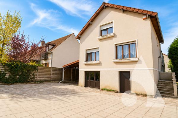 Maison 8 pièces 156.95 m2