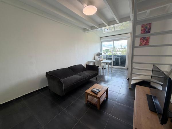 BAS DU FORT - Beau duplex meublé accès plage et piscine
