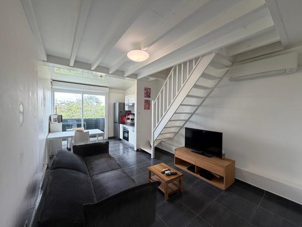 BAS DU FORT - Beau duplex meublé accès plage et piscine