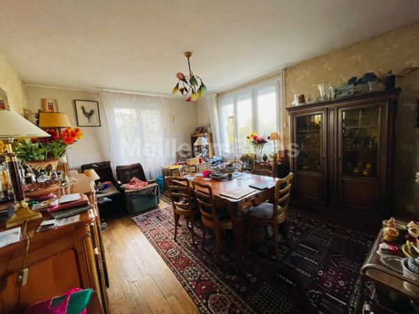 LAVAL - Pavillon 4/5 chambres sur terrain de 420m2