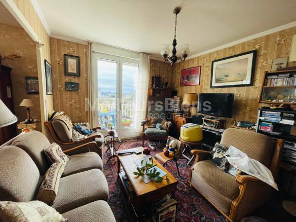 LAVAL - Pavillon 4/5 chambres sur terrain de 420m2