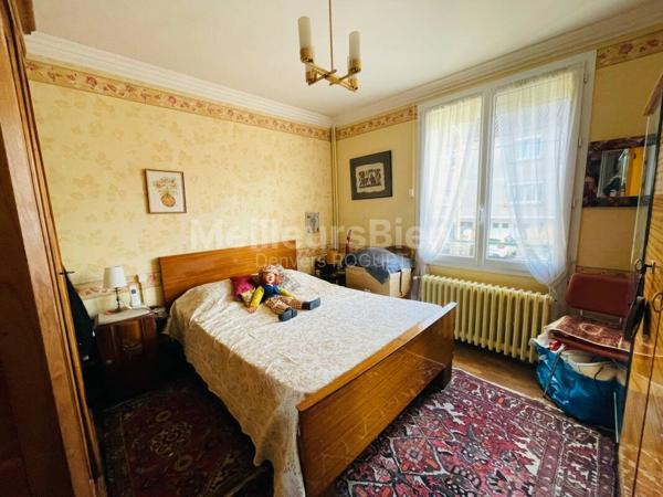 LAVAL - Pavillon 4/5 chambres sur terrain de 420m2