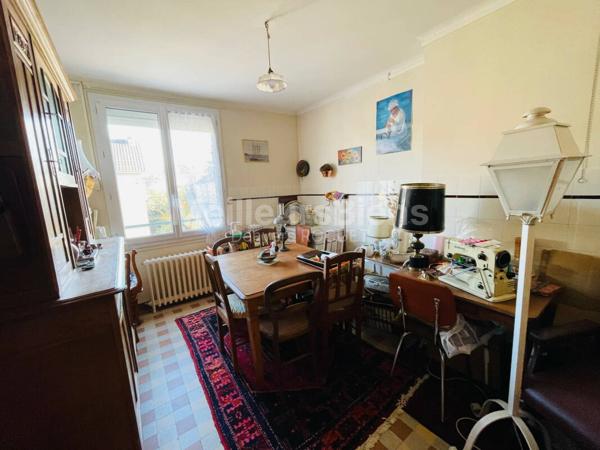 LAVAL - Pavillon 4/5 chambres sur terrain de 420m2