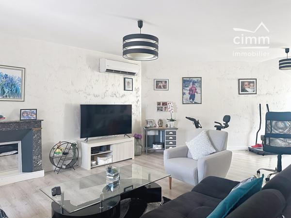 Nous vous présentons en EXCLUSIVITE la "Vente d'un immeuble et fonds de commerce à Chatillon-Coligny 45230"
