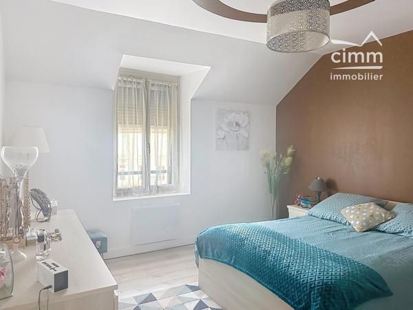 Nous vous présentons en EXCLUSIVITE la "Vente d'un immeuble et fonds de commerce à Chatillon-Coligny 45230"