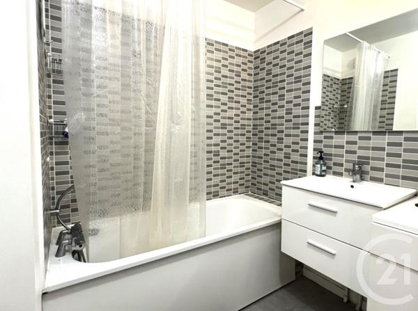 Appartement F1 à vendre  1 pièce - 23,46 m2 TRAPPES - 78