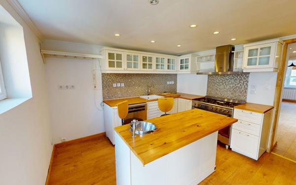 Maison à vendre    5 pièces • 135 m2 Yutz