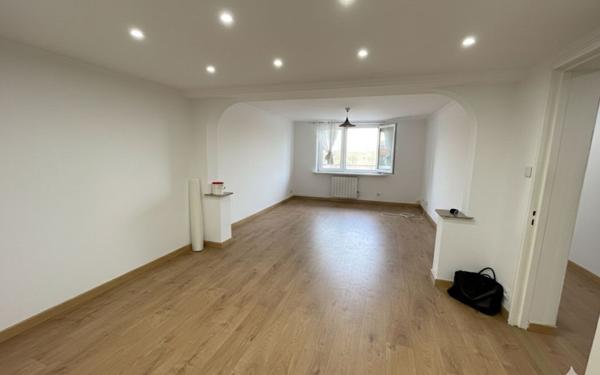 Maison à vendre    5 pièces • 135 m2 Yutz