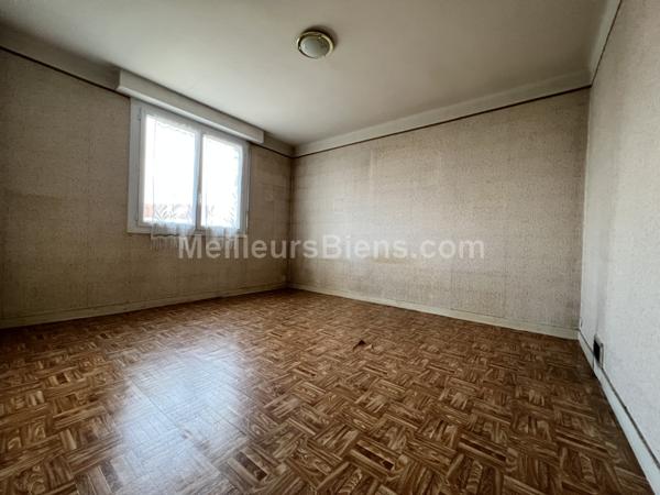 MAISON 5 CHAMBRES 130 m2 (bourg-sous-la-roche)