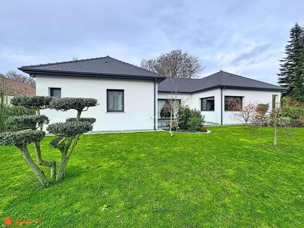 Belle maison familiale moderne, calme et lumineuse