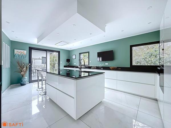 Belle maison familiale moderne, calme et lumineuse