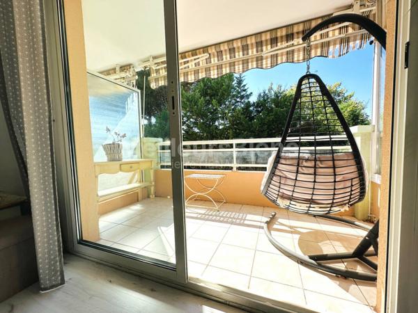 PROCHE CENTRE DANS RESIDENCE DE STANDING BEL APPARTEMENT 3 PIECES DE 71 M2 AVEC 3 TERRASSES