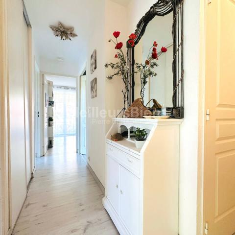 PROCHE CENTRE DANS RESIDENCE DE STANDING BEL APPARTEMENT 3 PIECES DE 71 M2 AVEC 3 TERRASSES