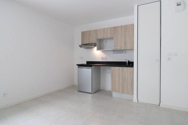 Appartement 1 pièce                                        - 44300 Nantes - Beaujoire-Halvêque Réf : 11956