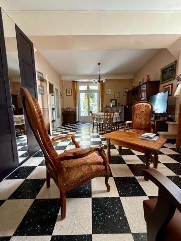 Maison de charme en plein centre de Bléré (37150)