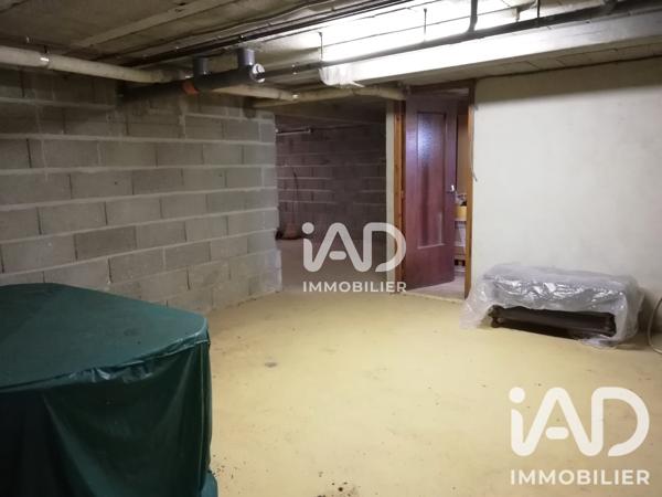 Maison à vendre 4 pièces 82 m² Sainte-Suzanne-et-Chammes