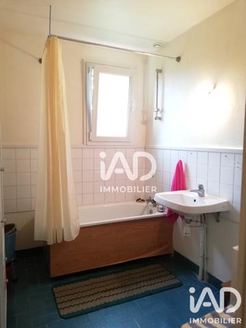 Maison à vendre 4 pièces 82 m² Sainte-Suzanne-et-Chammes